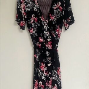 WHBM White House Black Market Reversible Floral Geometric Faux Wrap Dress 10